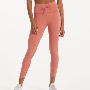Vuori Women's Leggings in Coral